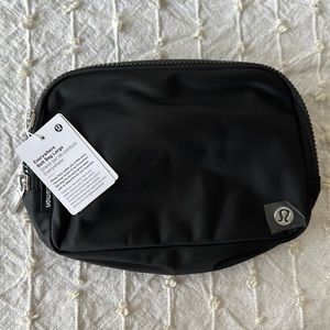 Lily lemon Everywhere Belt Bag, Large